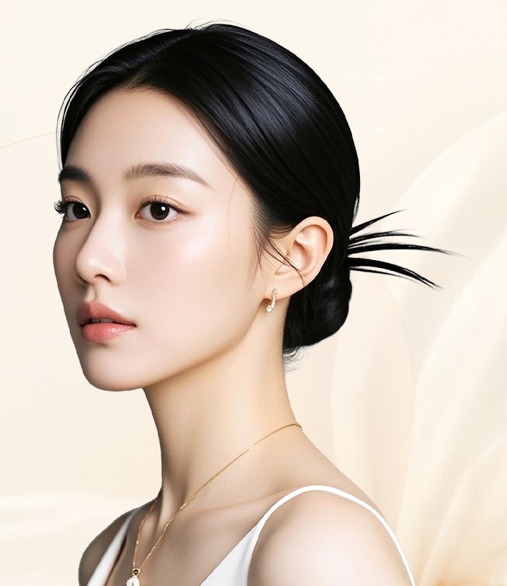 올림머리 여성 모델 옆모습(목걸이, 흰 민소매)